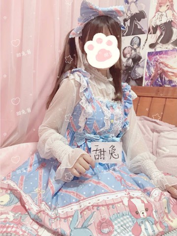 极品小姐姐@甜崽小兔酱 高价出售作品：少女cosplay洛丽塔长裙道具[365M]