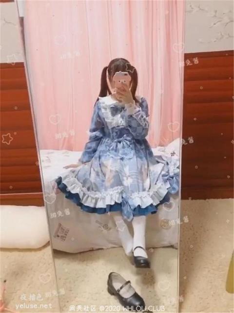 甜崽小兔酱高价出售作品：少女cosplay洛丽塔长裙道具